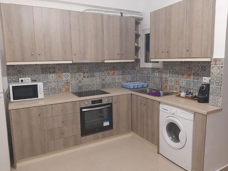 Ferienwohnung Modern Apartmen In Athina Athen Exterior foto